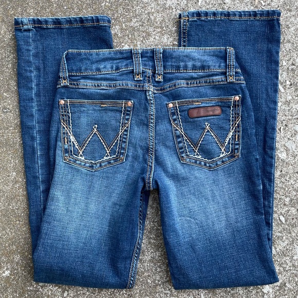 Wrangler | Women’s Bootcut Western Medium Wash Riding Jeans - Picture 3 of 7